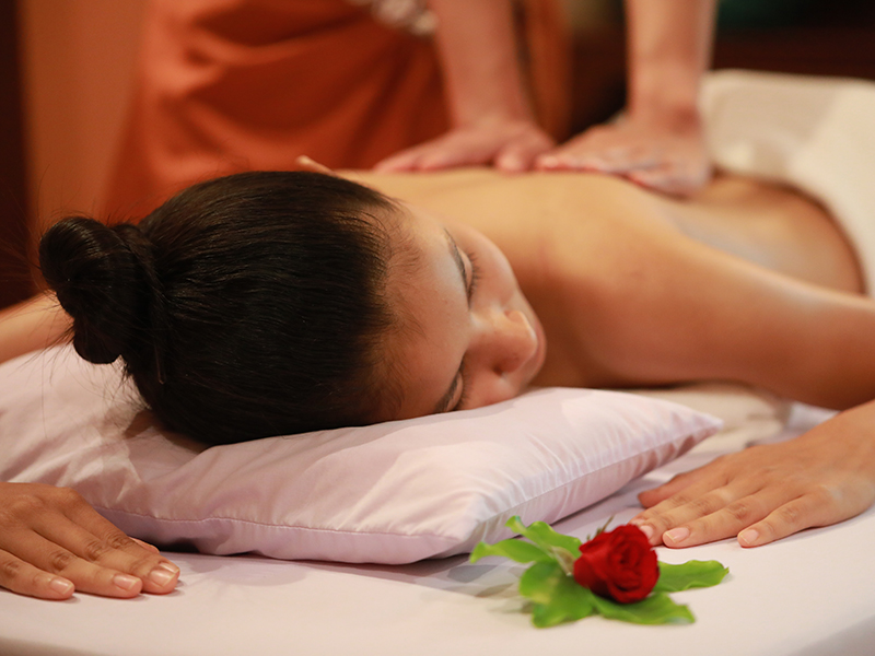 Suuko Wellness & Spa Resort - Little Coconut Oil Massage