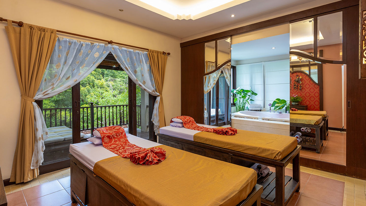 Suuko Wellness & Spa Resort - Service in Private Thai Luxury Spa Villa